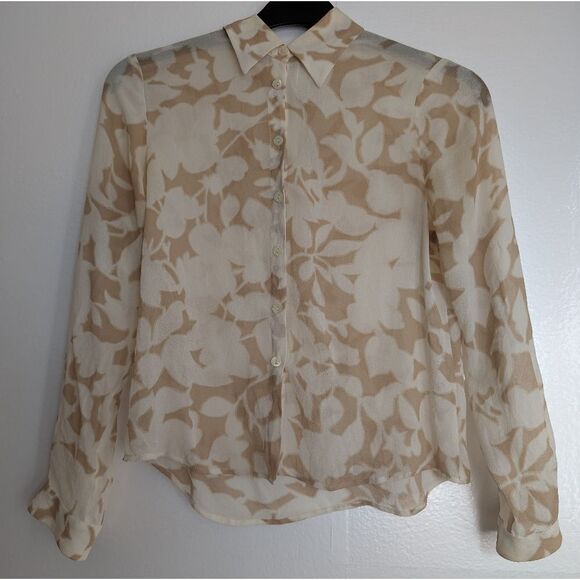 Jones New York Tops - Jones New York dainty beige size S us 4 long sleeve button down 100% silk blouse